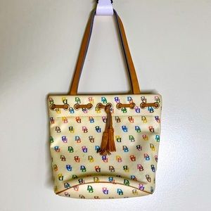 DOONIE & BOURKE Bumblebee Purse 🐝💛💚